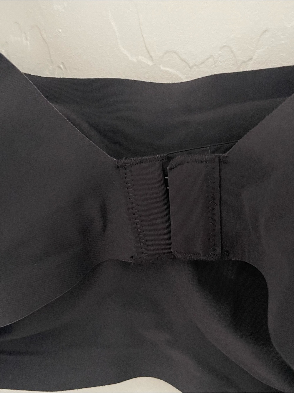 Skims square neck seamless black bra size small - Picture 4 of 5